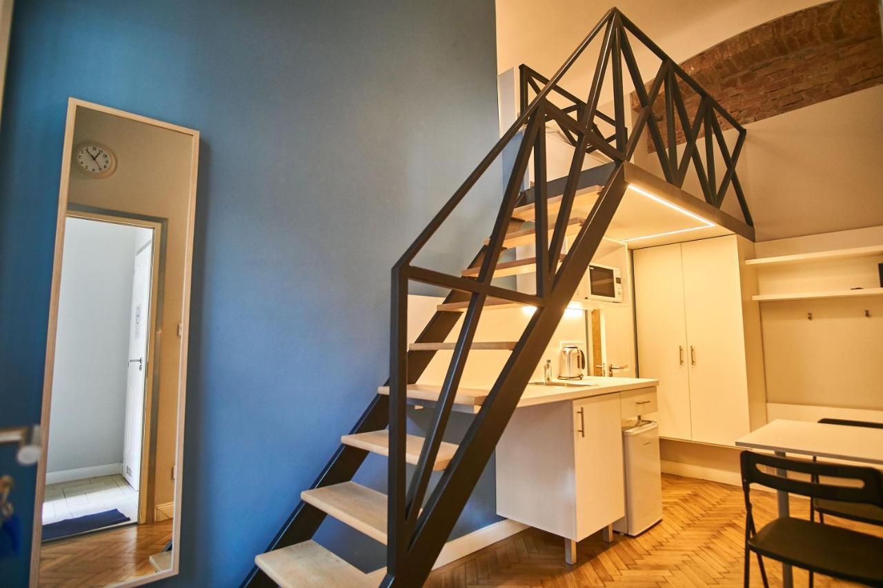 Z40 Apartments - Hostaid Budapest Kültér fotó